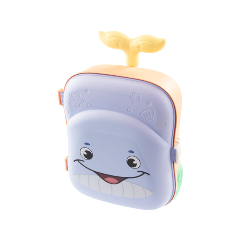 Sand toy suitcase with accessories